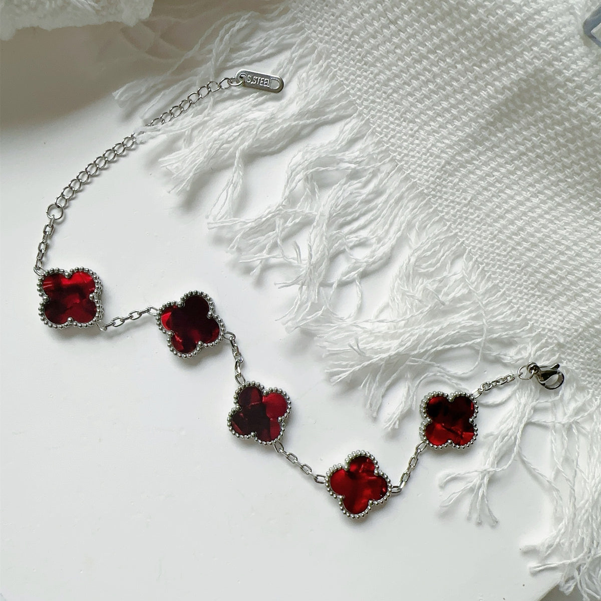 MARBLE STONE CLOVER LINK BRACELET | RUBY RED