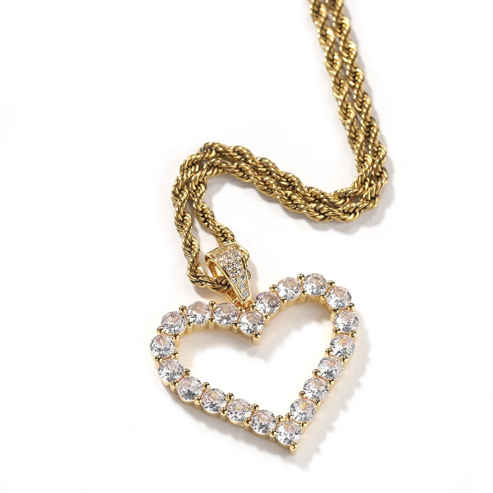 HARPER HEART NECKLACE