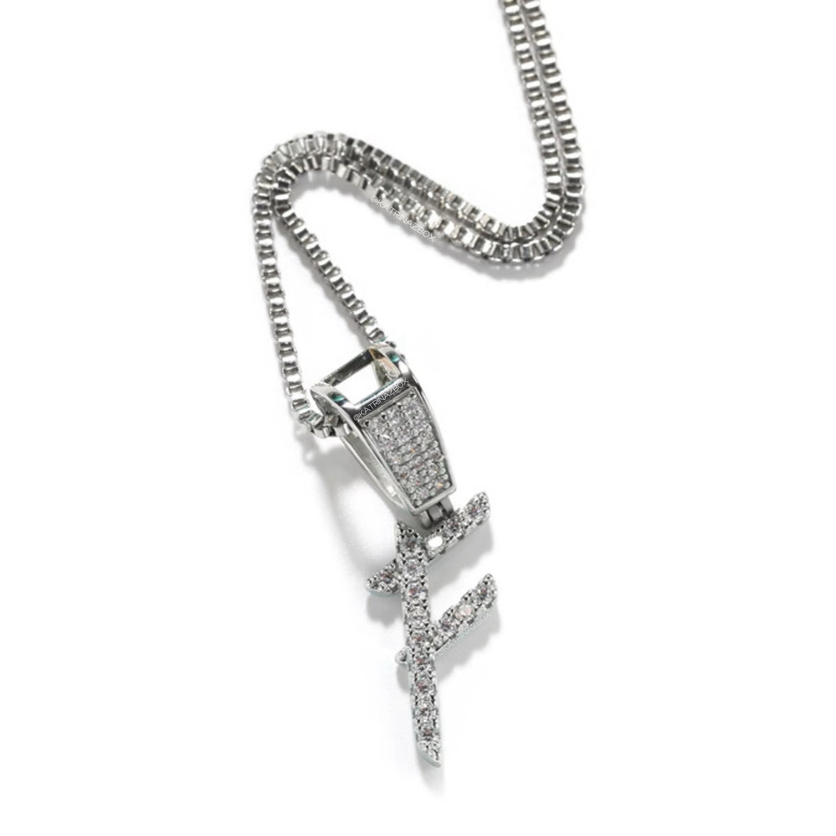 VARA MINI INITIAL PENDANT