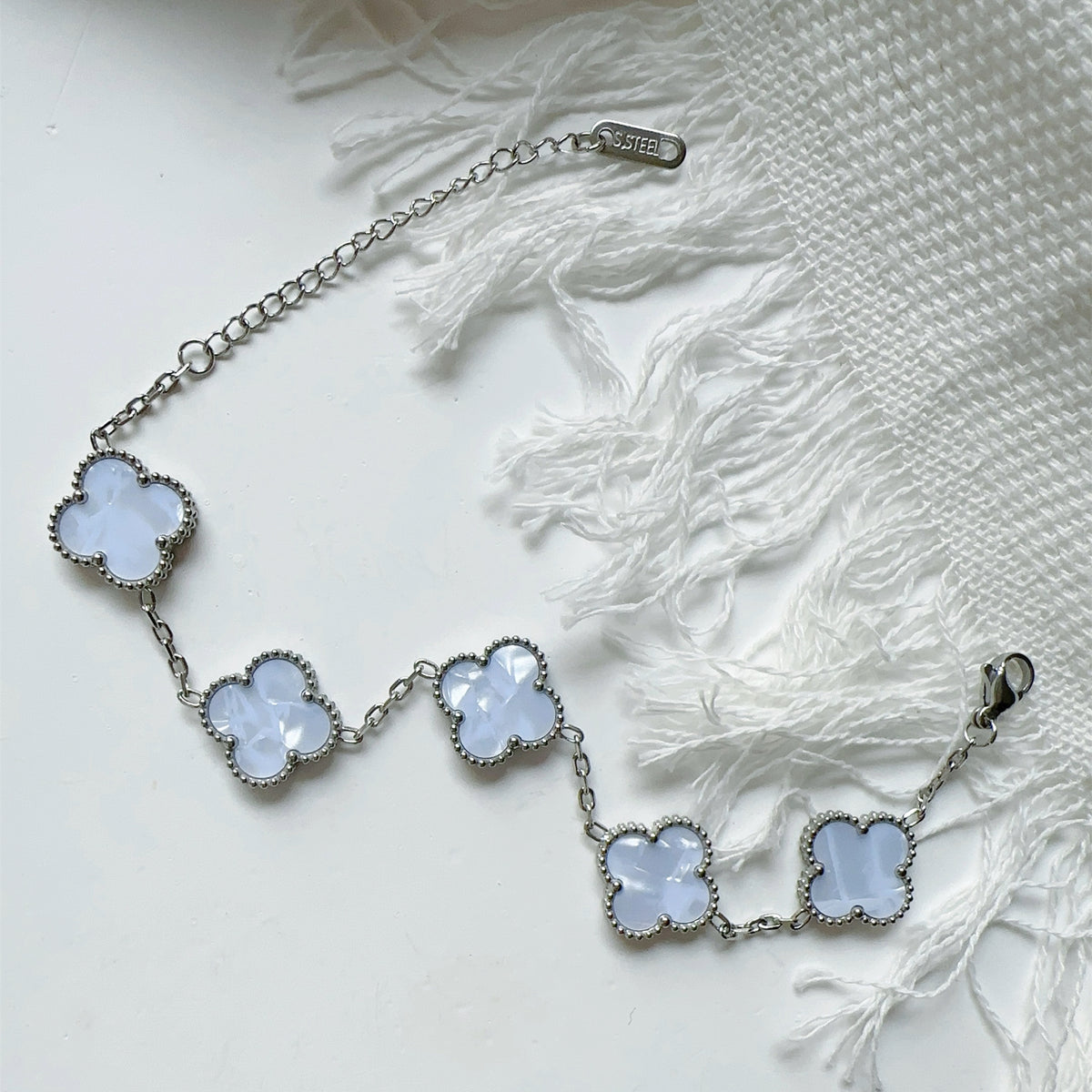 MARBLE STONE CLOVER LINK BRACELET | WHITE