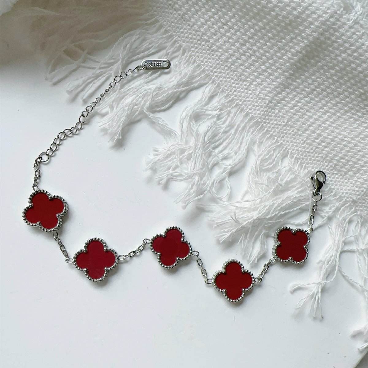 CLASSIC CLOVER LINK BRACELET | BURGUNDY